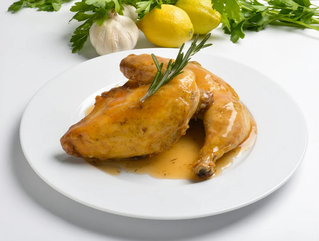 Presentación de Pollo asado, cuartos o medios